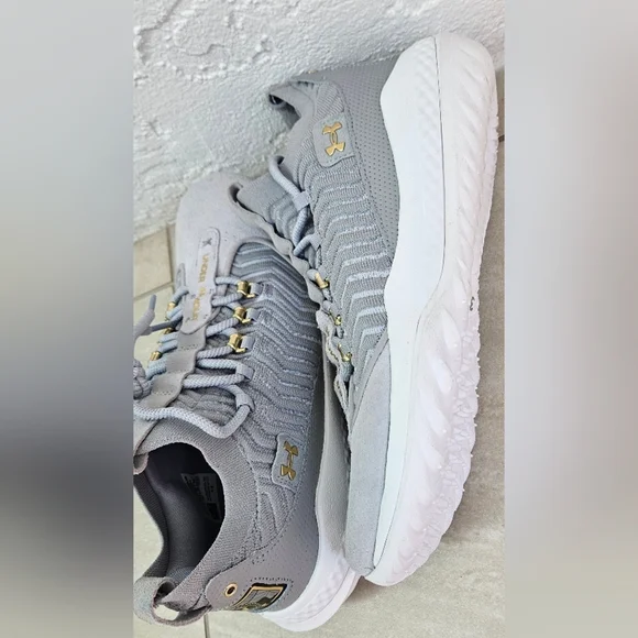 🌟NWOT Under Armour Mens Harper 9 Turf Baseball Shoes 🌟 - Picture 4 of 8